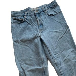 WindRiver Light Wash Jeans